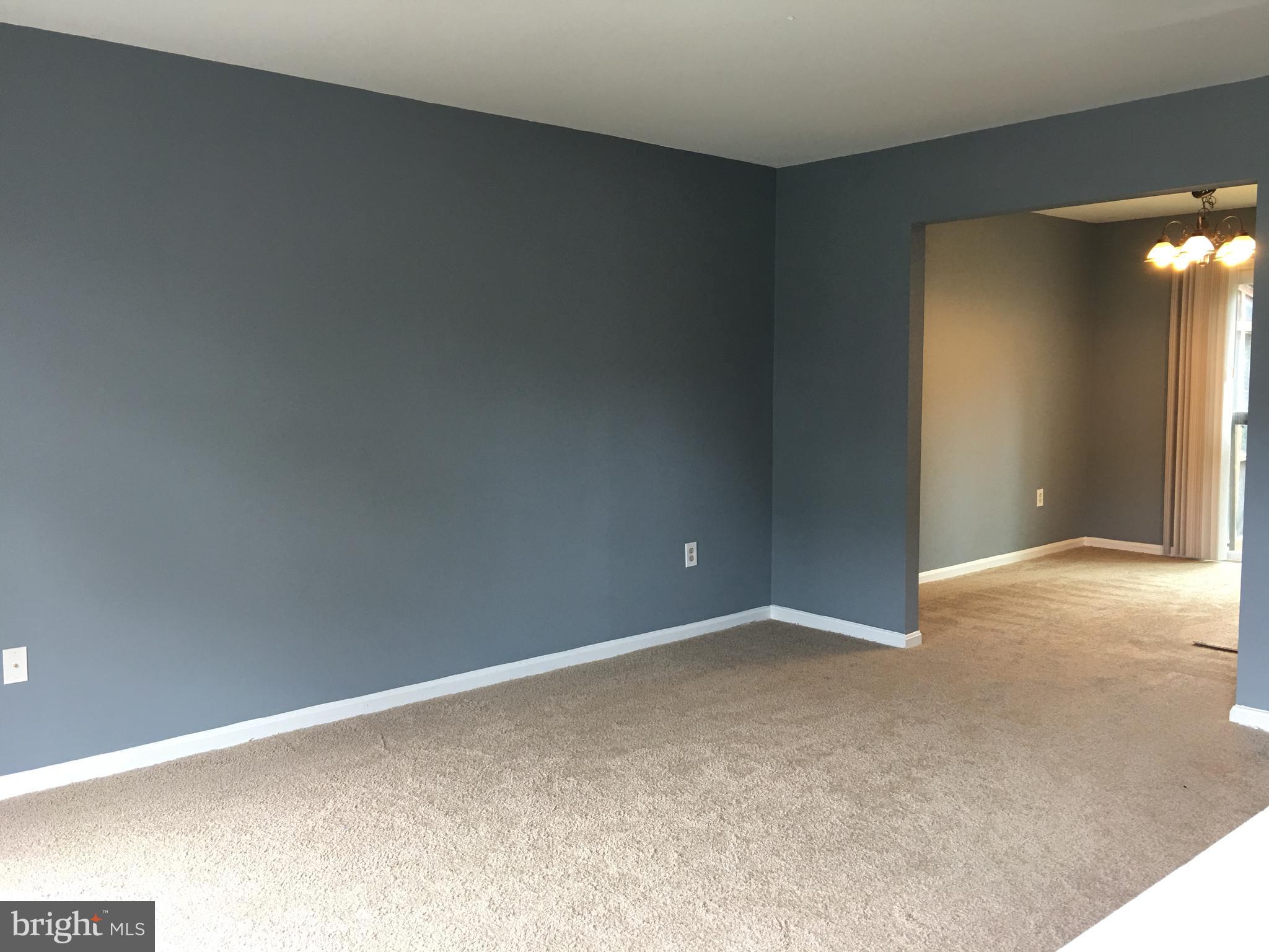 CLOVERLEAF TOWNHOUSES - Residential Lease