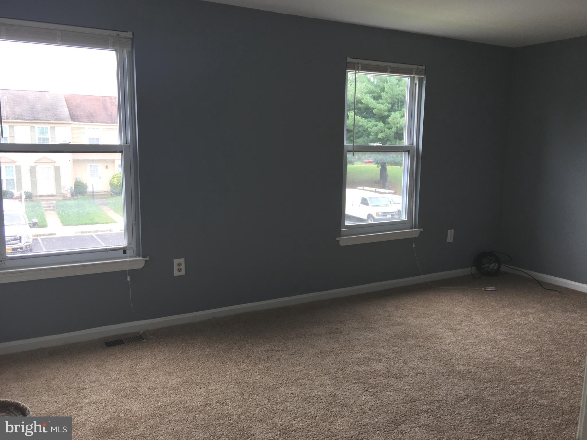 CLOVERLEAF TOWNHOUSES - Residential Lease