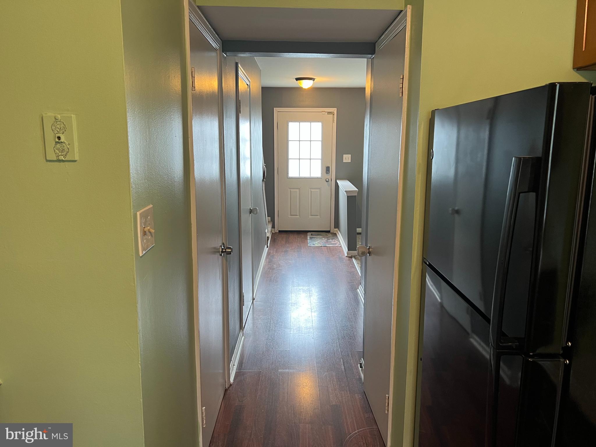 CLOVERLEAF TOWNHOUSES - Residential Lease