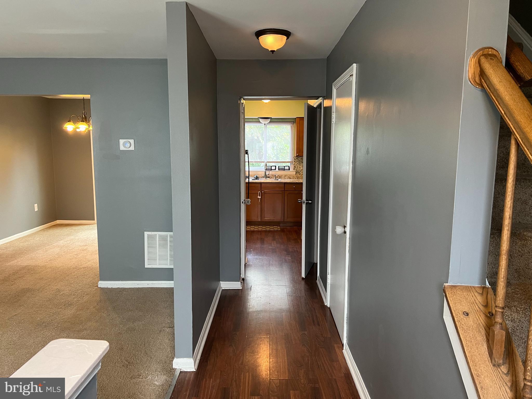 CLOVERLEAF TOWNHOUSES - Residential Lease