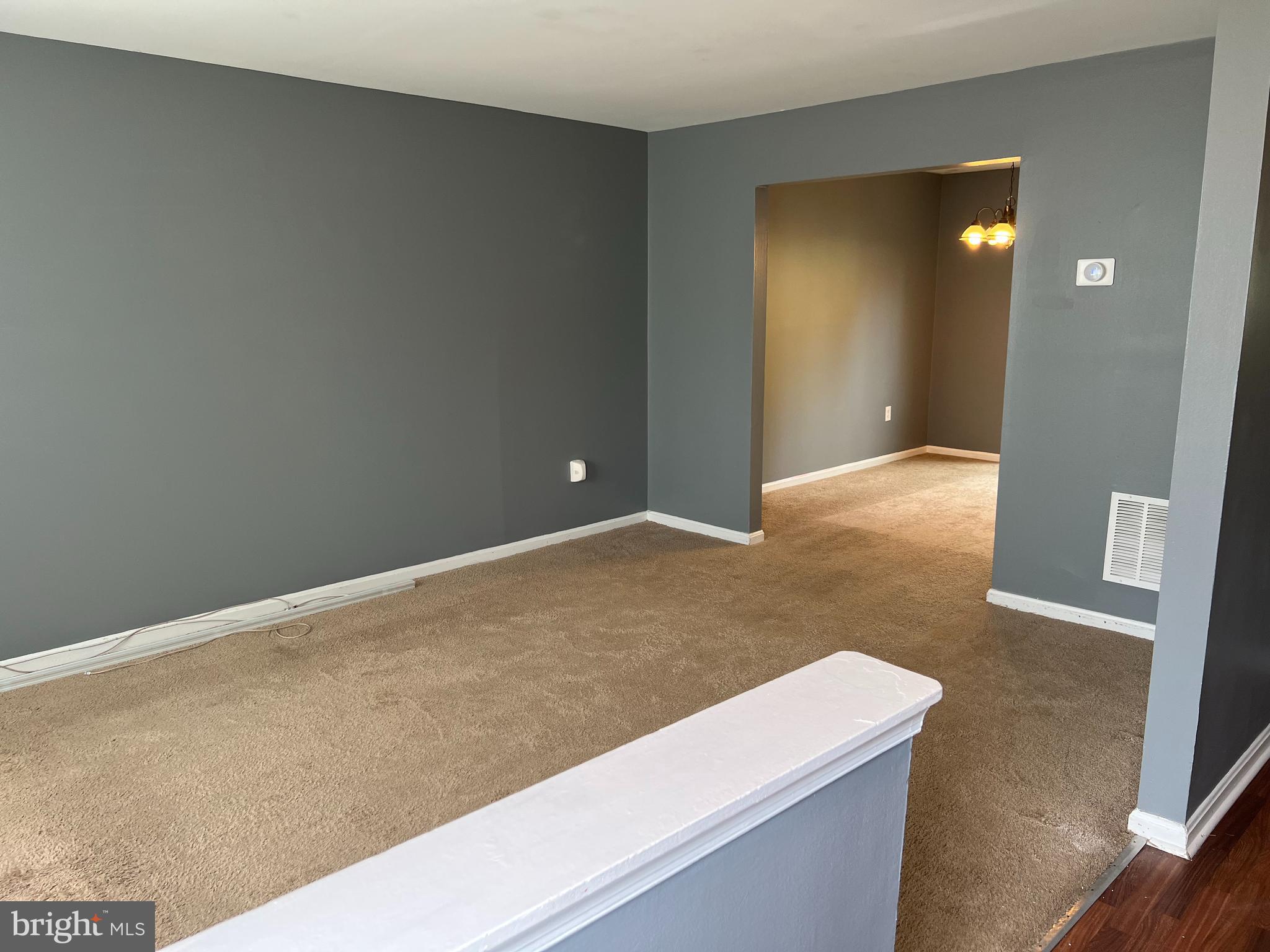 CLOVERLEAF TOWNHOUSES - Residential Lease