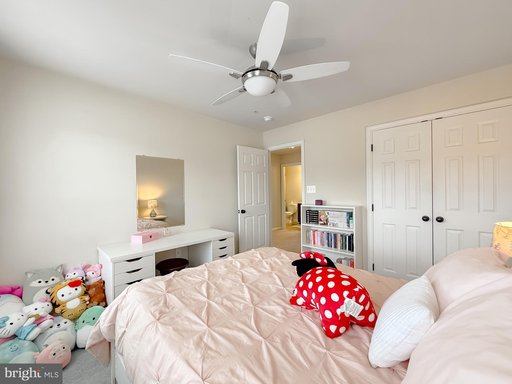 ELIZABETH HILLS - Residential