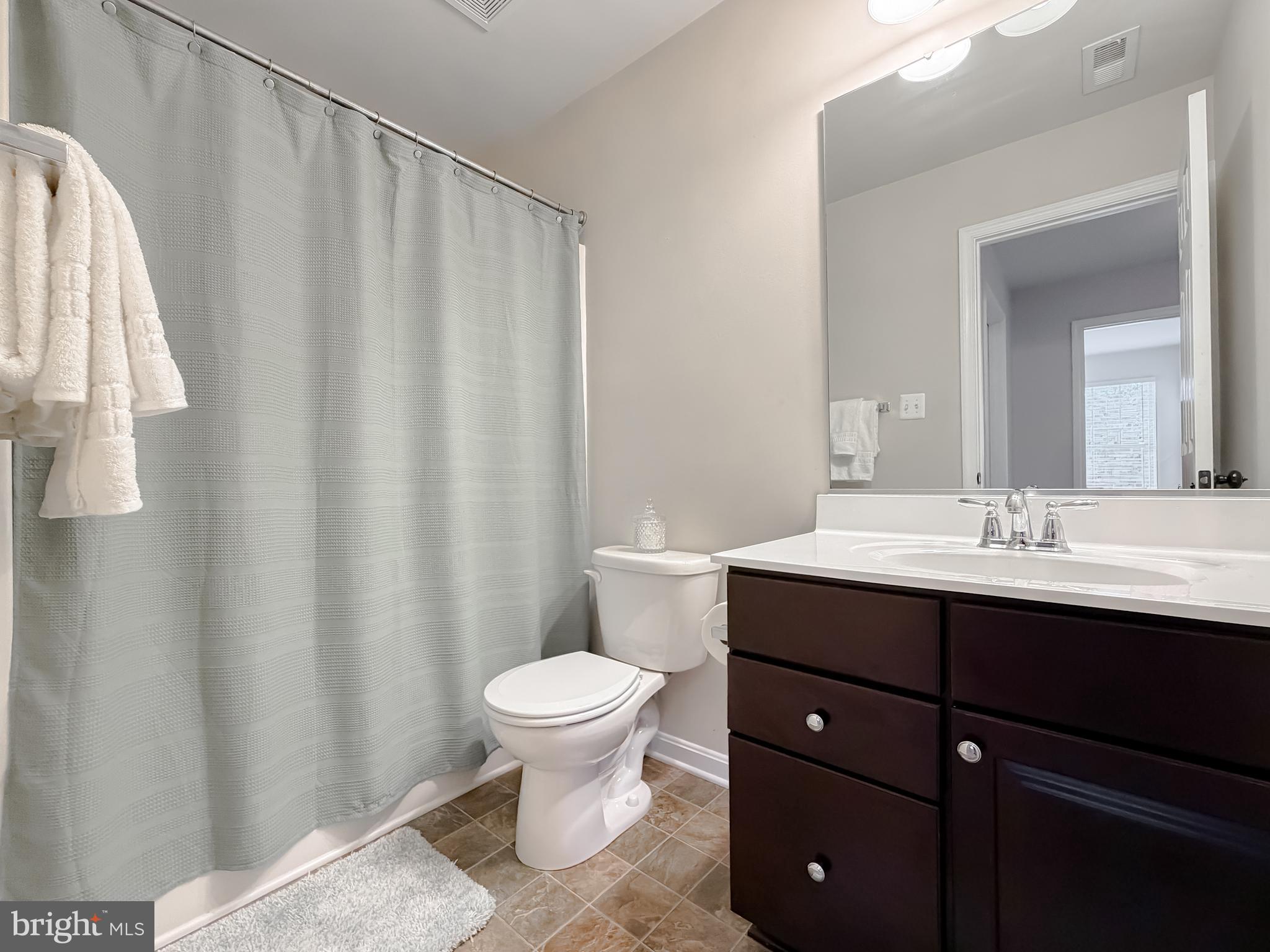 ELIZABETH HILLS - Residential