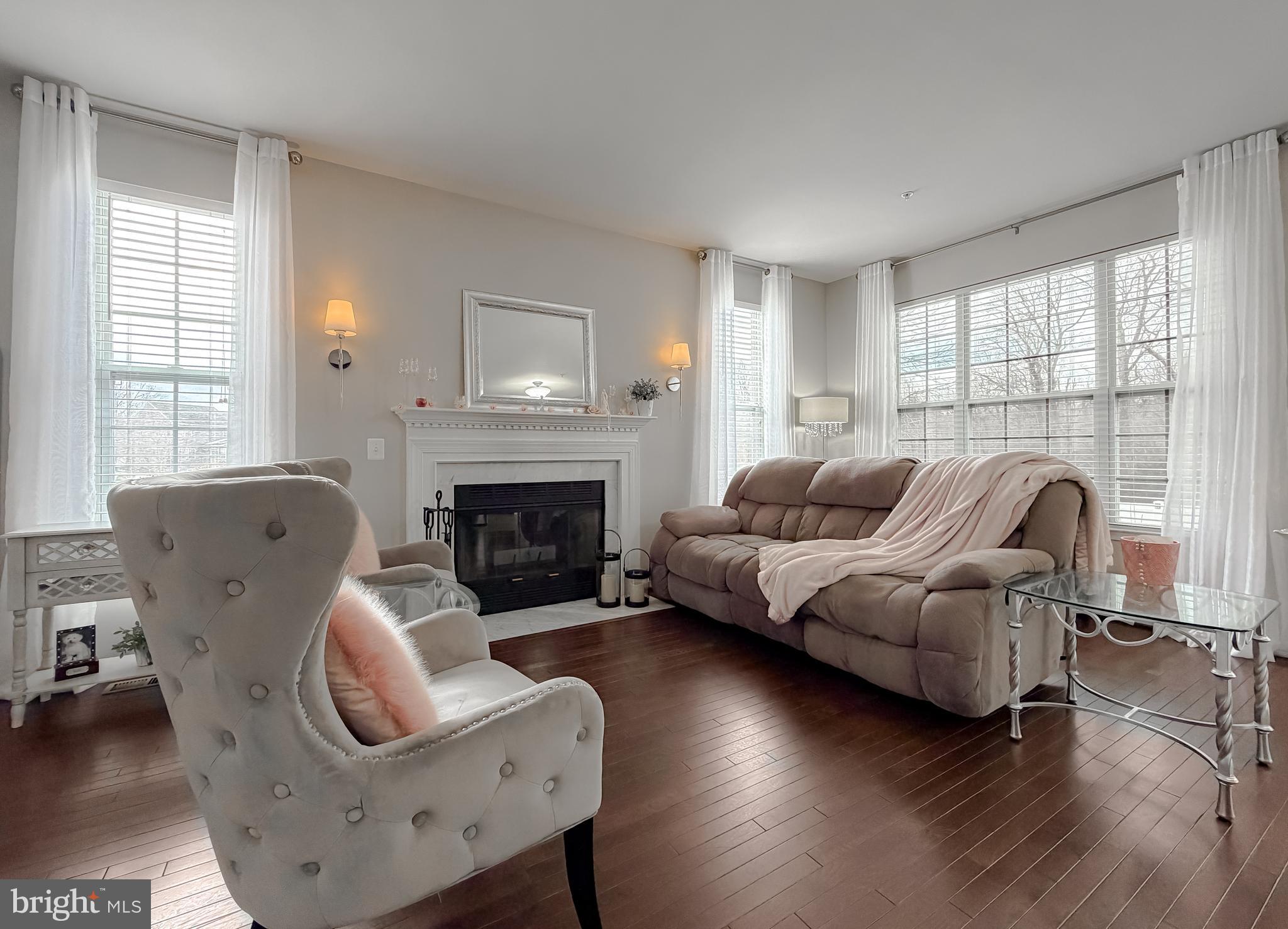 ELIZABETH HILLS - Residential