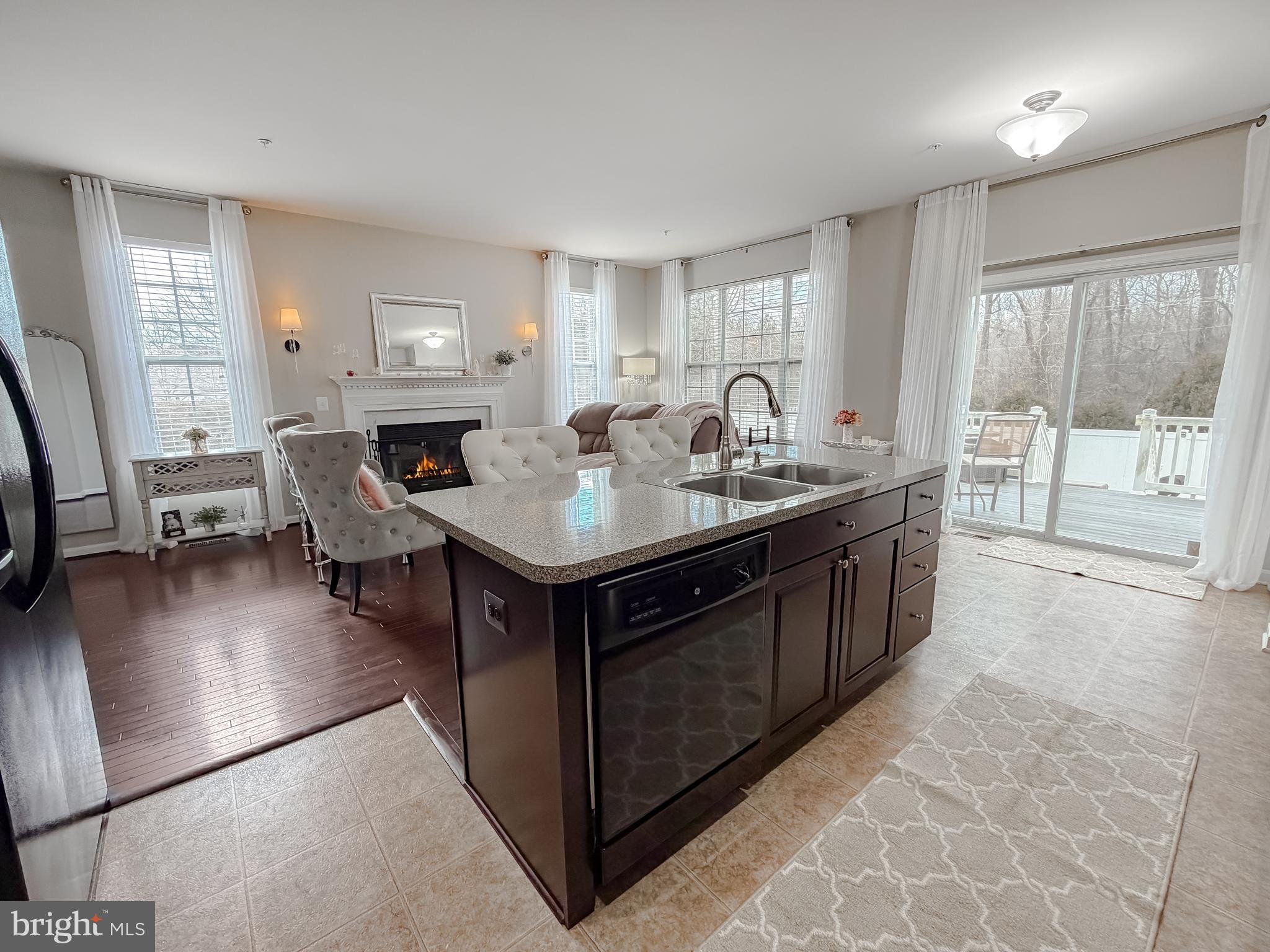 ELIZABETH HILLS - Residential