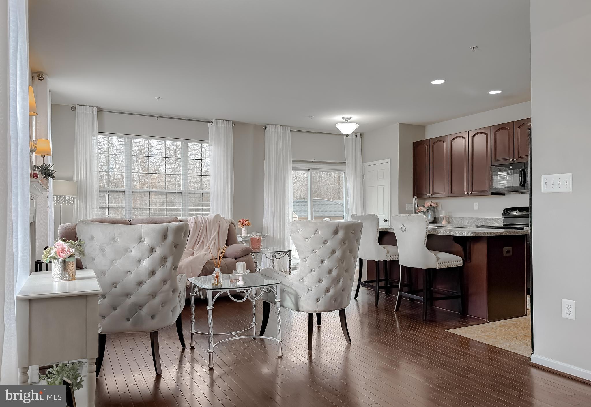 ELIZABETH HILLS - Residential