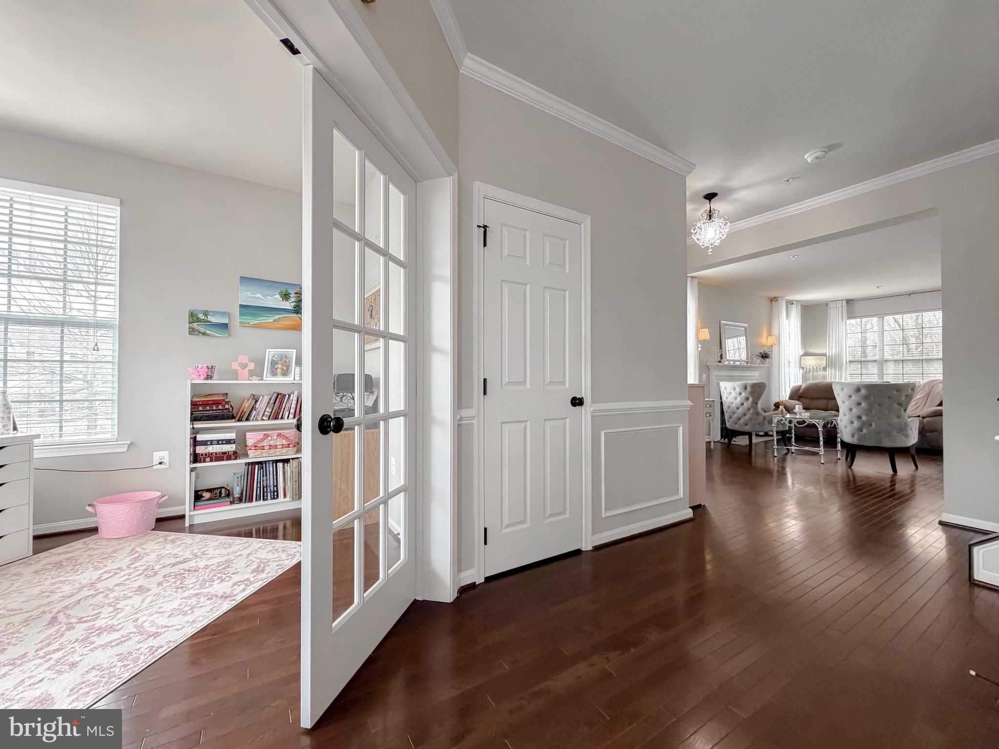 ELIZABETH HILLS - Residential