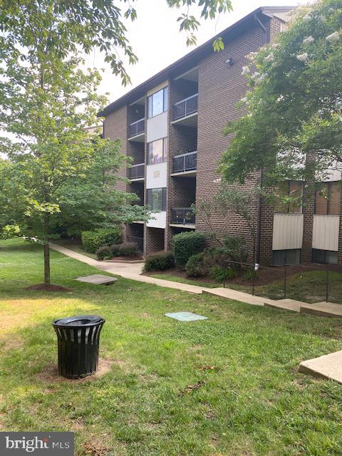 CHERRY GLEN CONDOS - Residential