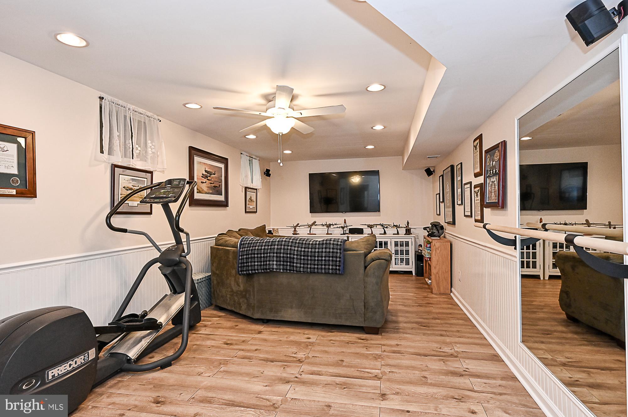 TRIPLE RIDGE - Residential