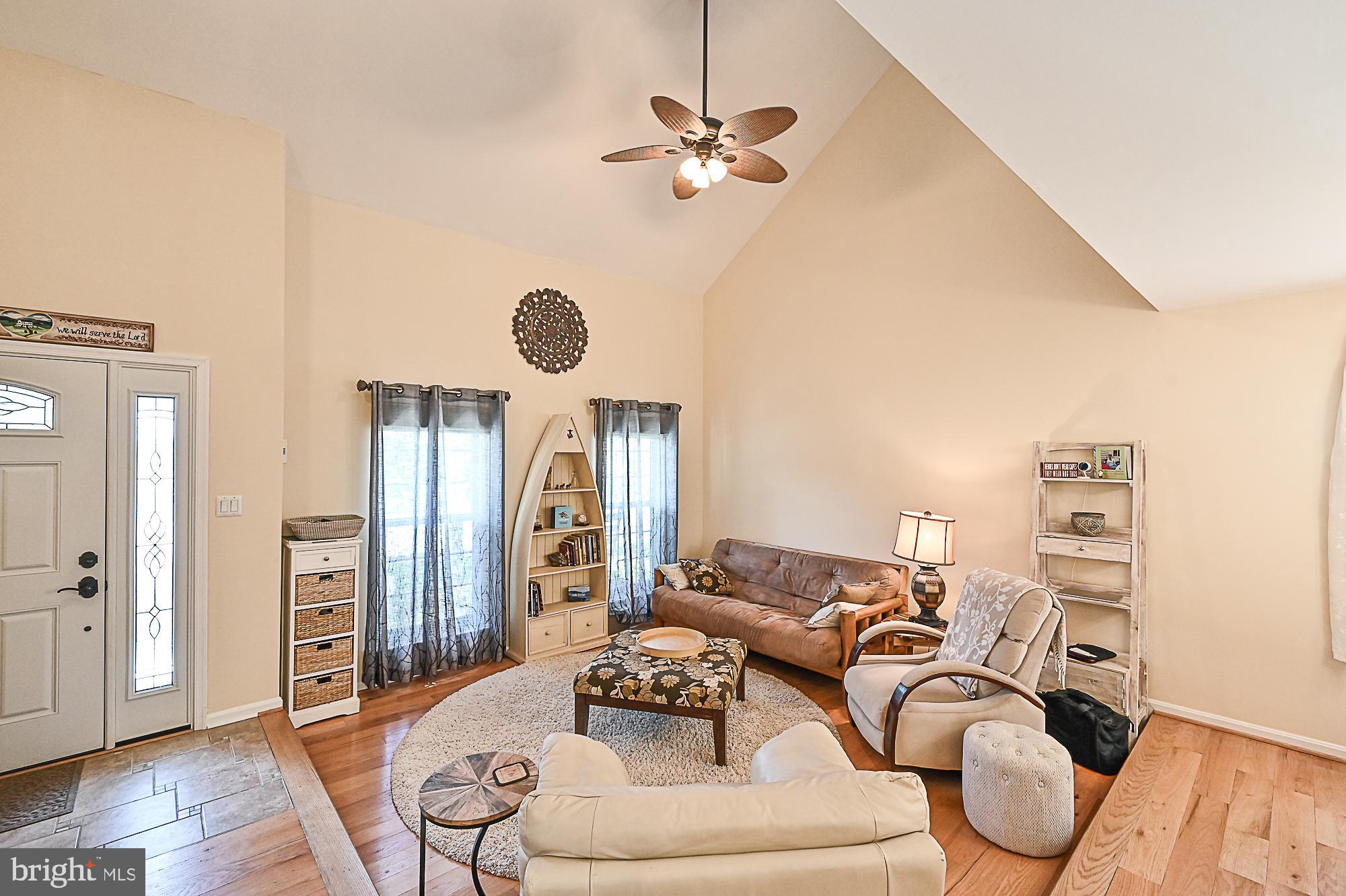 TRIPLE RIDGE - Residential