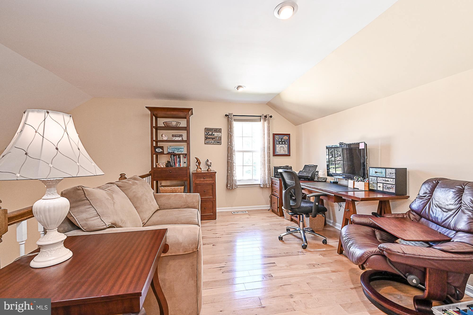 TRIPLE RIDGE - Residential