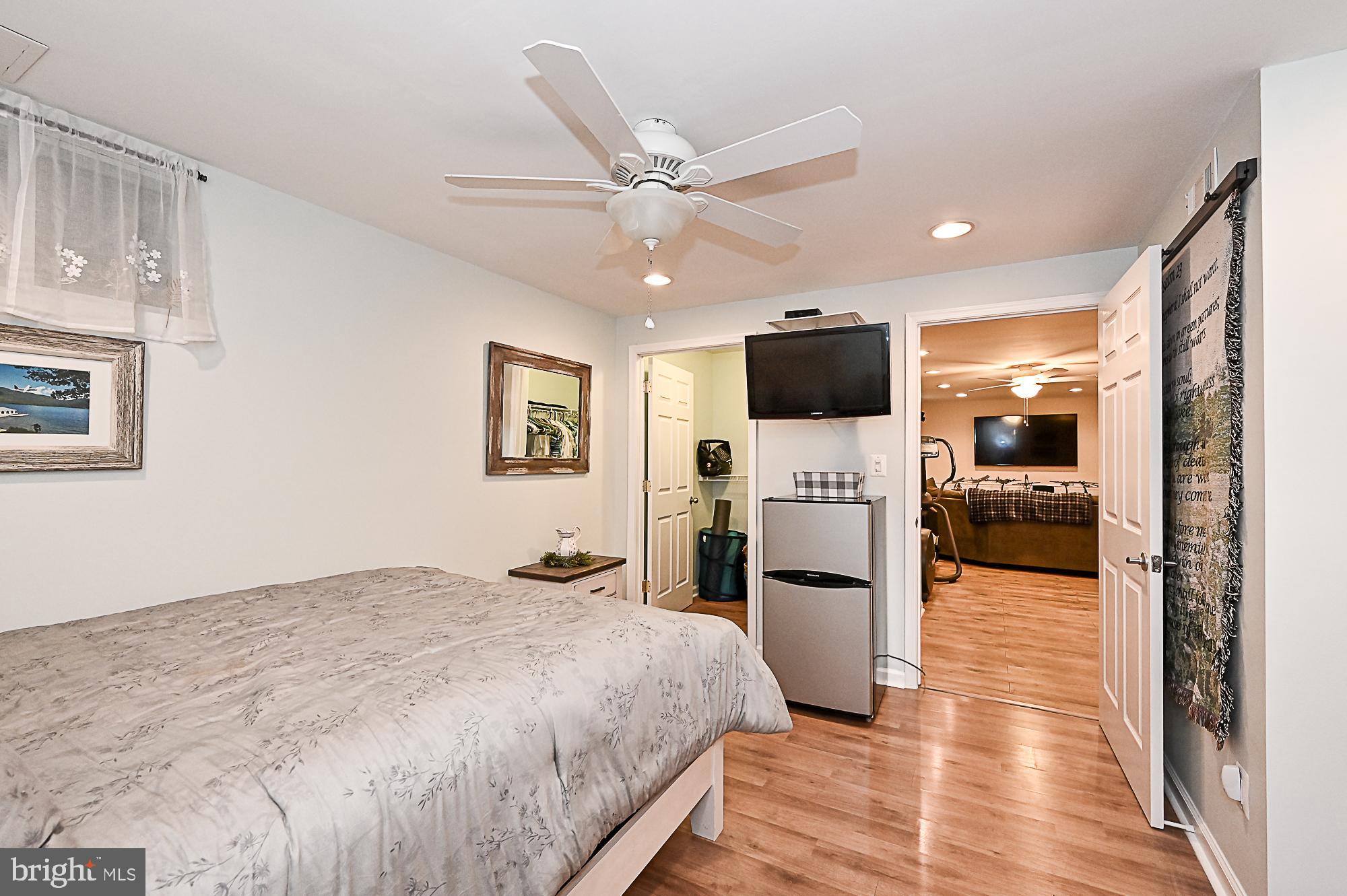 TRIPLE RIDGE - Residential