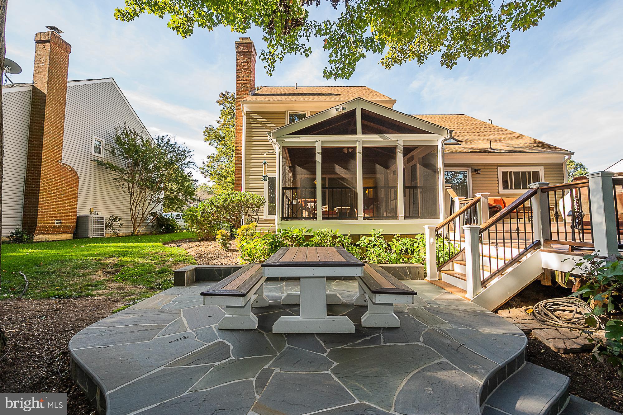 TRIPLE RIDGE - Residential