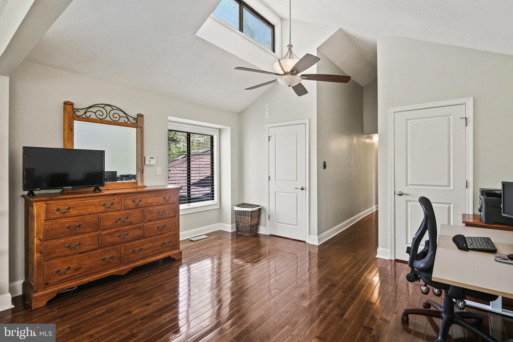 THUNDER HILL - Residential