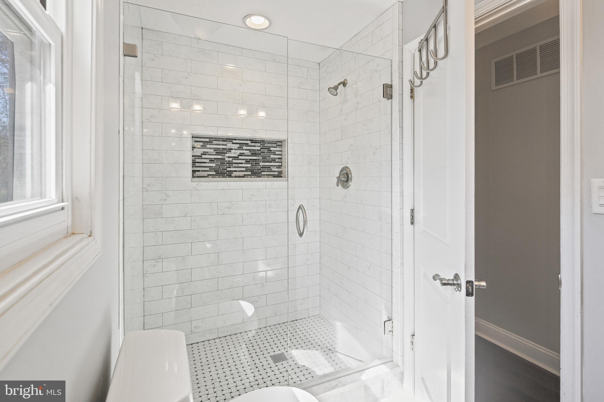 THUNDER HILL - Residential