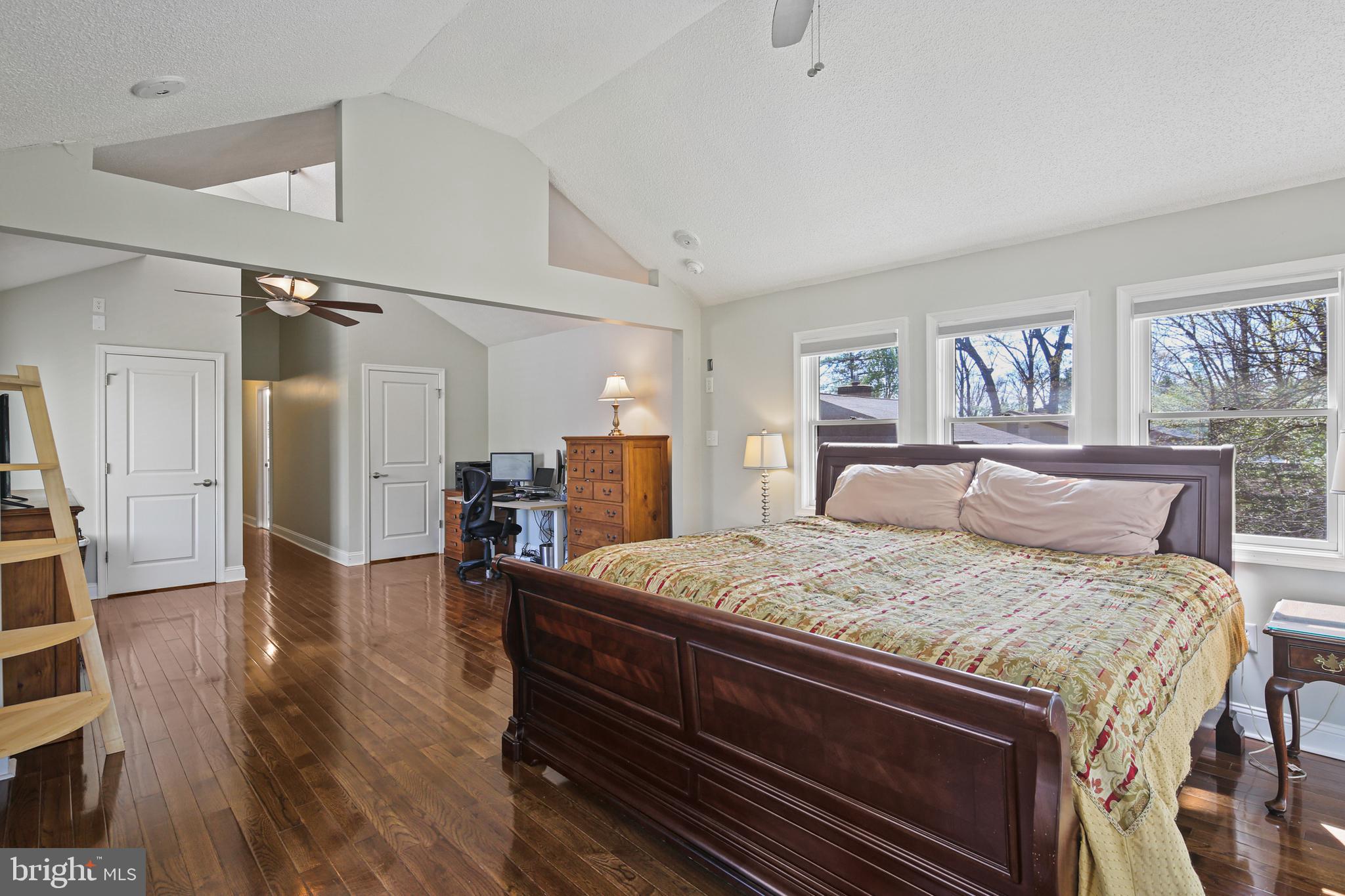 THUNDER HILL - Residential