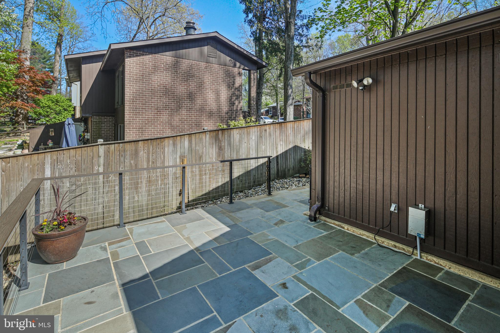 THUNDER HILL - Residential