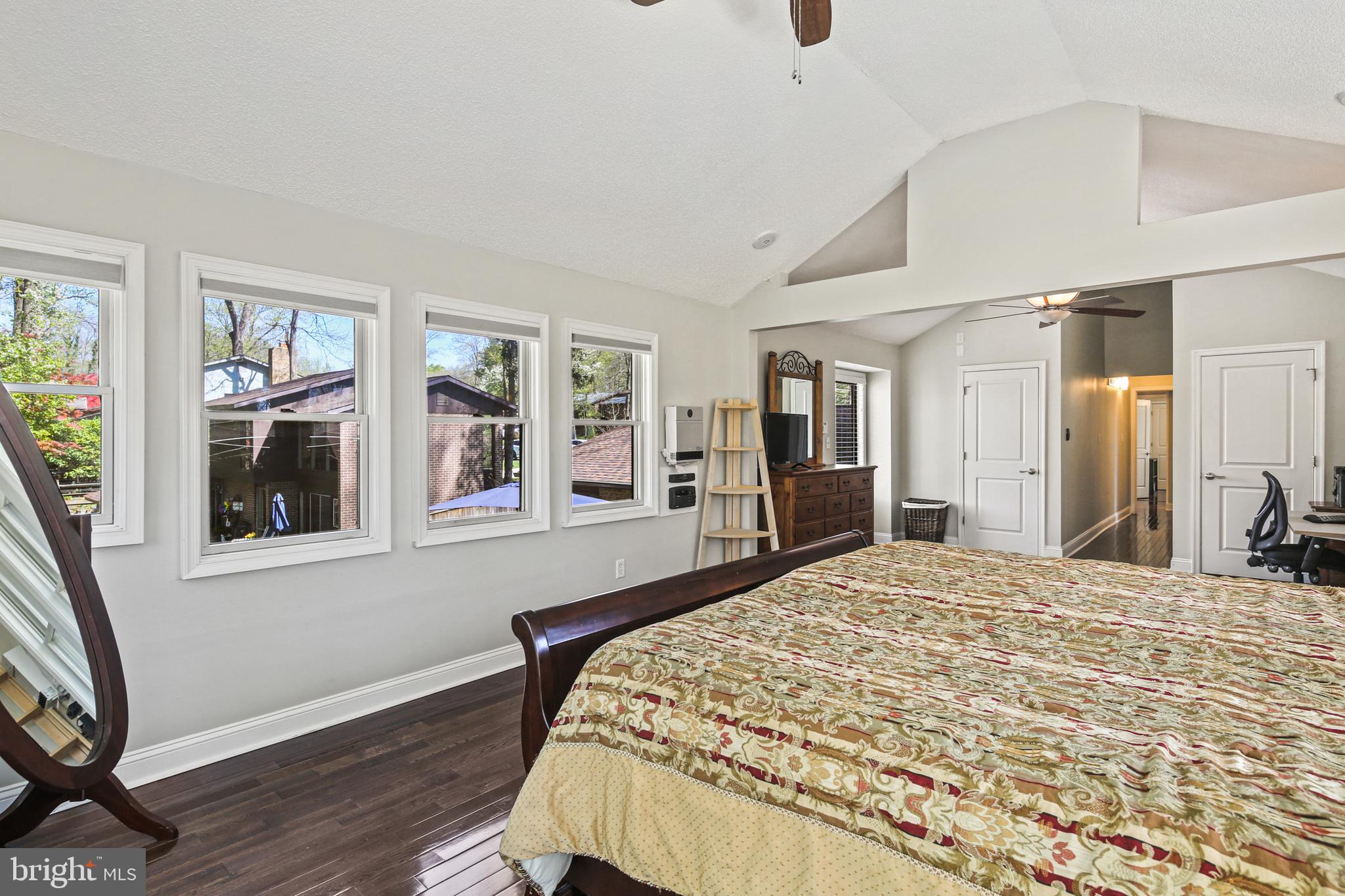 THUNDER HILL - Residential