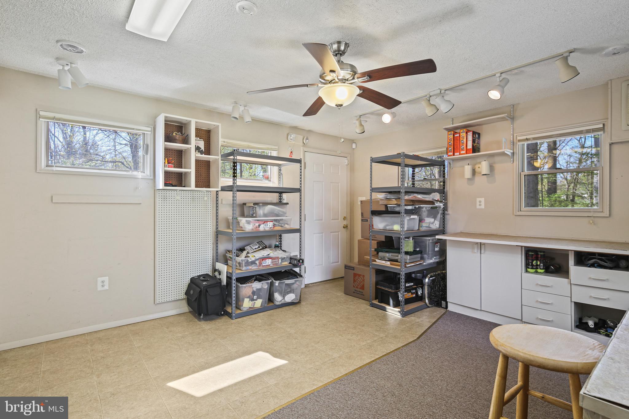 THUNDER HILL - Residential