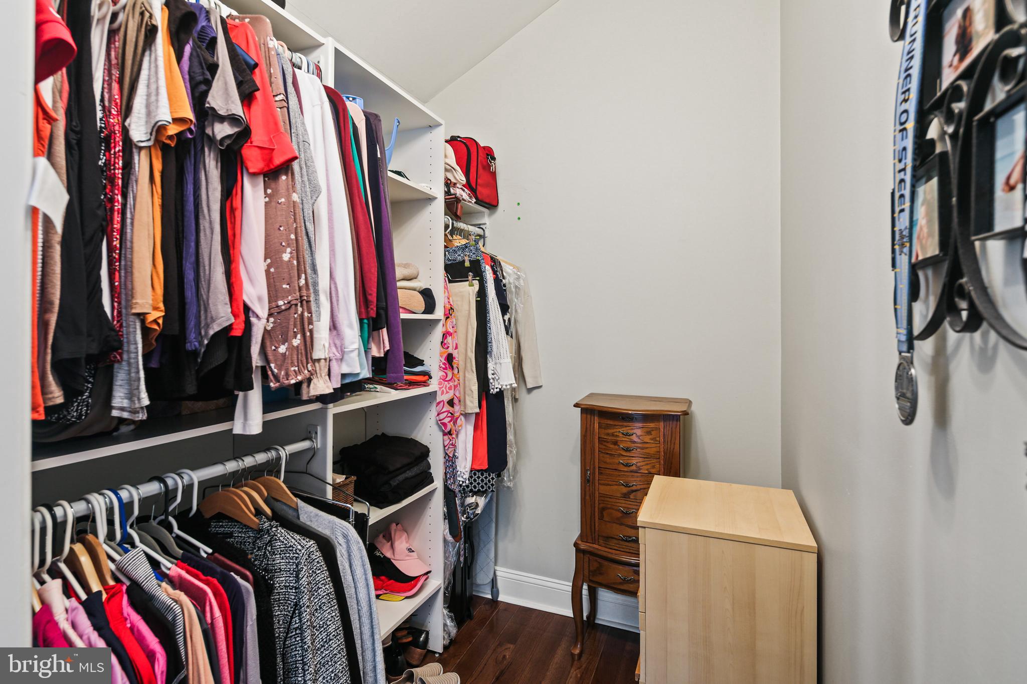 THUNDER HILL - Residential