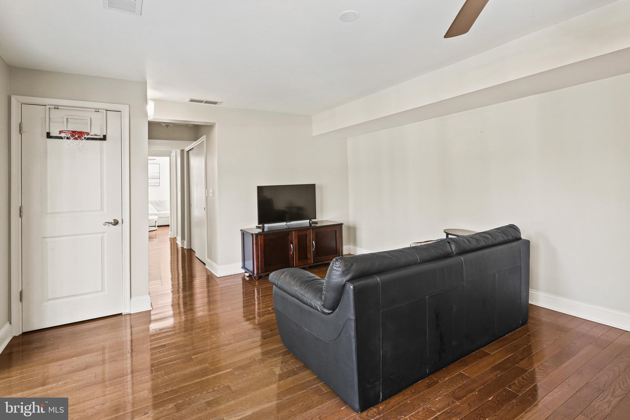 THUNDER HILL - Residential