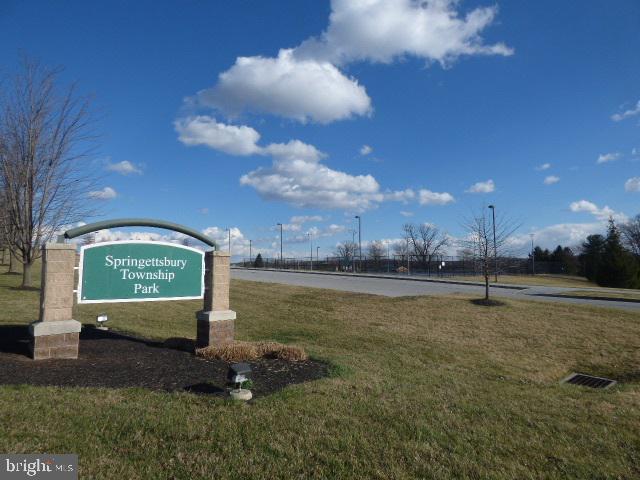 SPRINGETTS OAKS - Residential