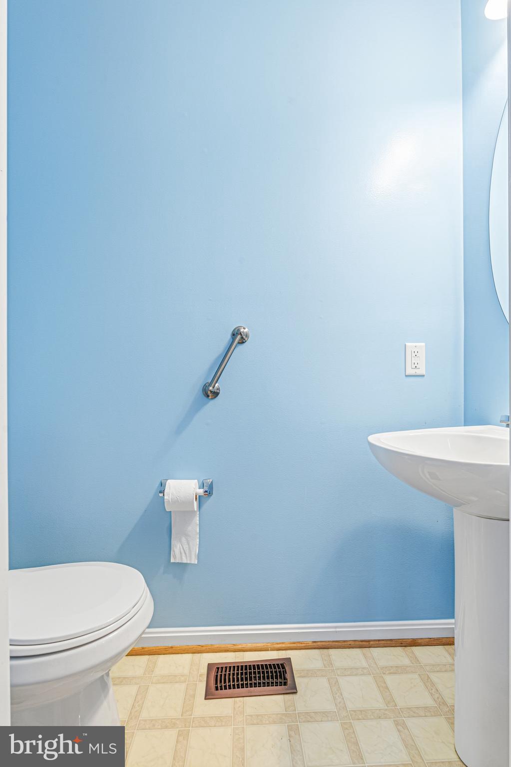 VILLAGE OF HICKORY RIDGE - Residential