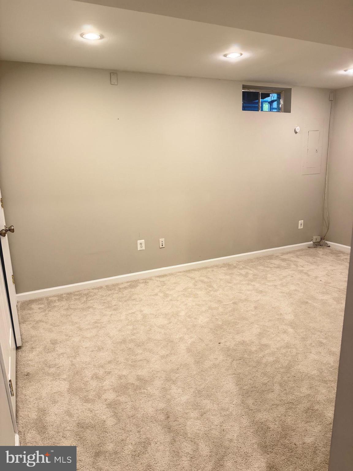 9253 JESSICA DRIVE