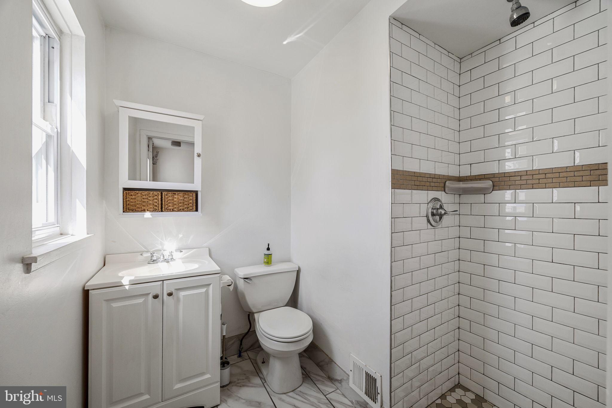 GRADUATE HOSPITAL - Residential Lease