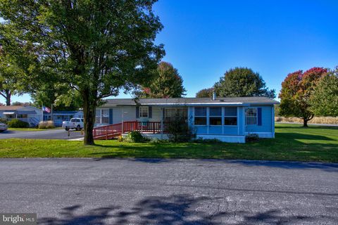Photo of 1 JORDAN DR, RONKS, PA 17572 (MLS # PALA2026918)