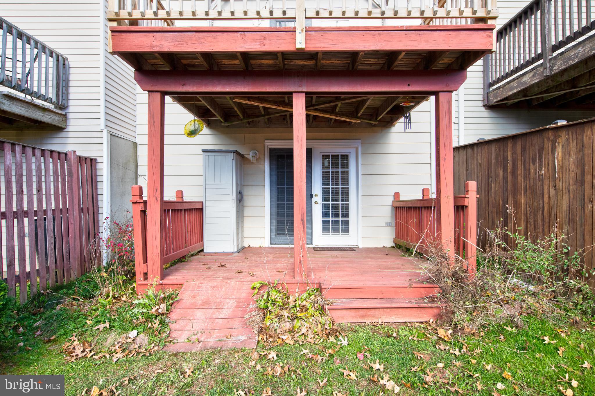 CONSTANT FRIENDSHIP - Residential