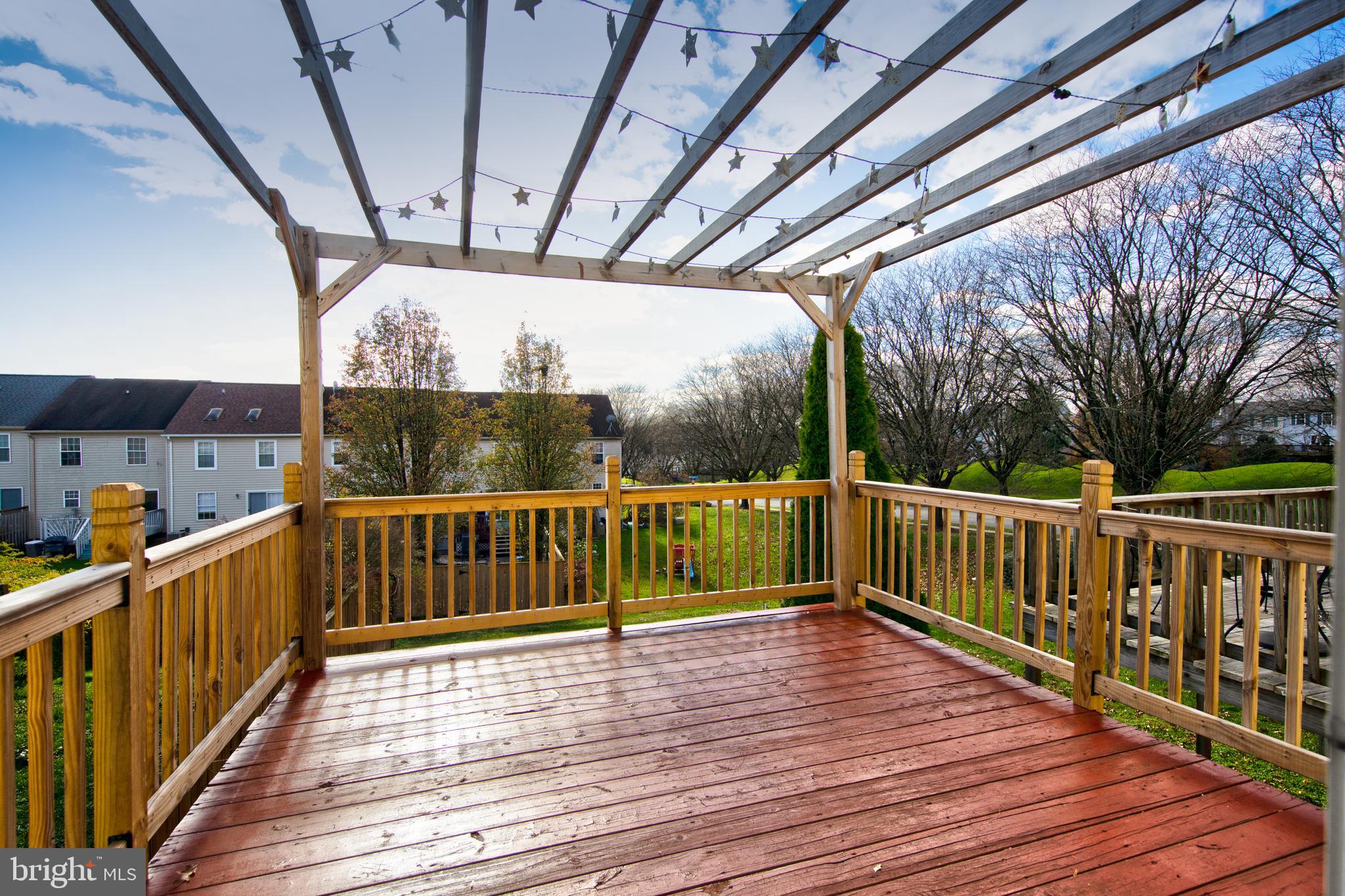 CONSTANT FRIENDSHIP - Residential