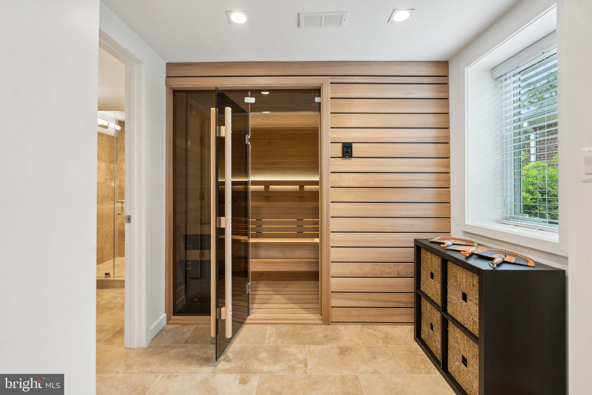 ROCK CREEK FOREST - Residential