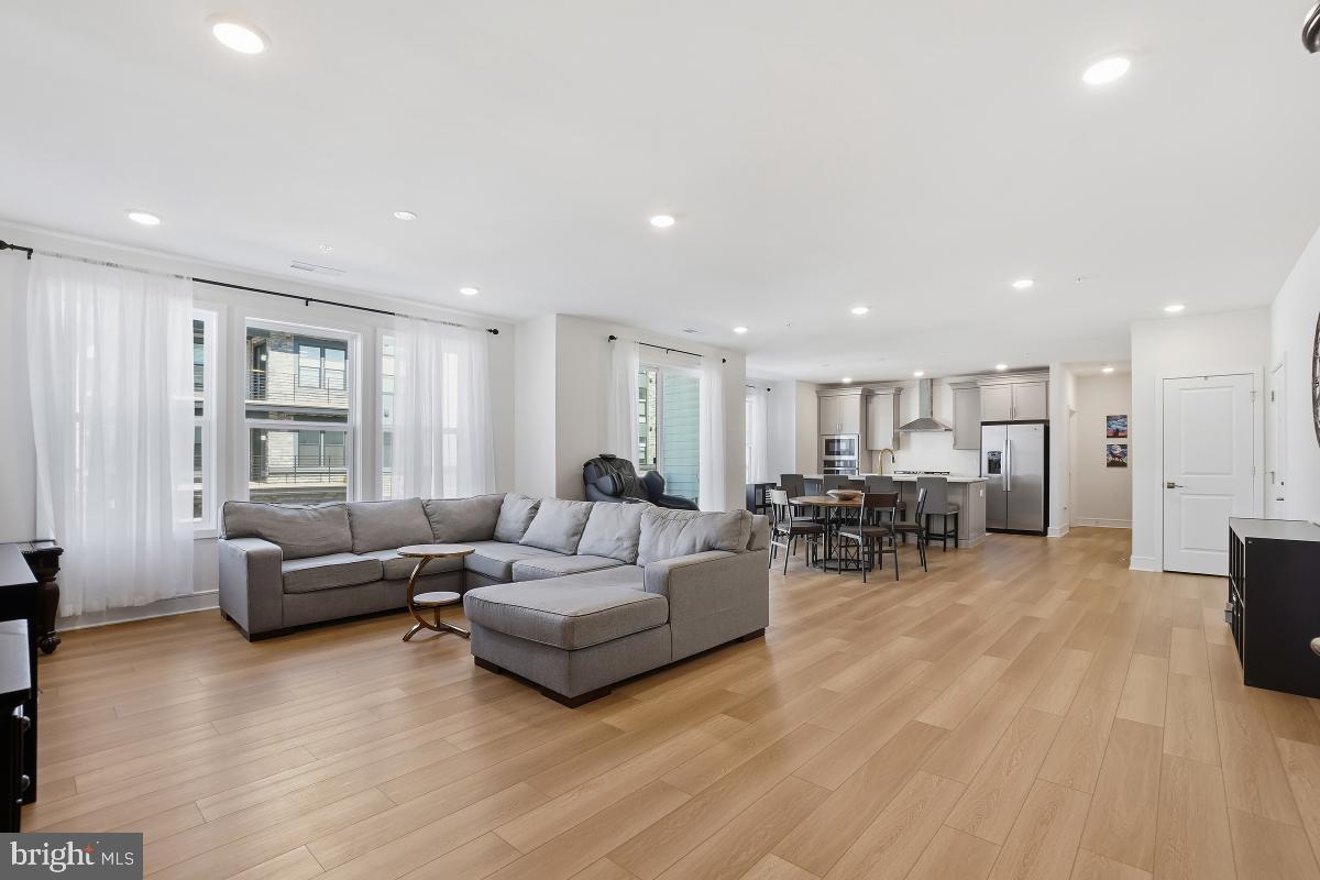 BIRCHWOOD AT BRAMBLETON - Residential