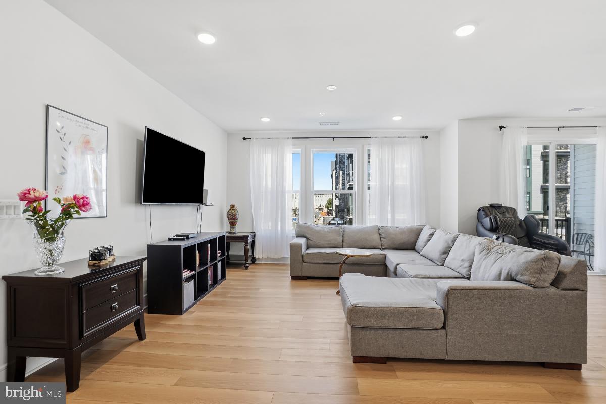 BIRCHWOOD AT BRAMBLETON - Residential