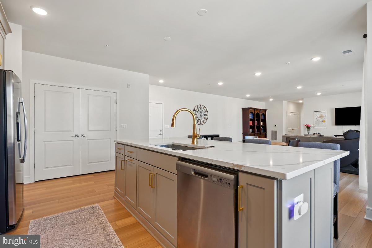 42874 FIREFLY SONATA TERRACE 206