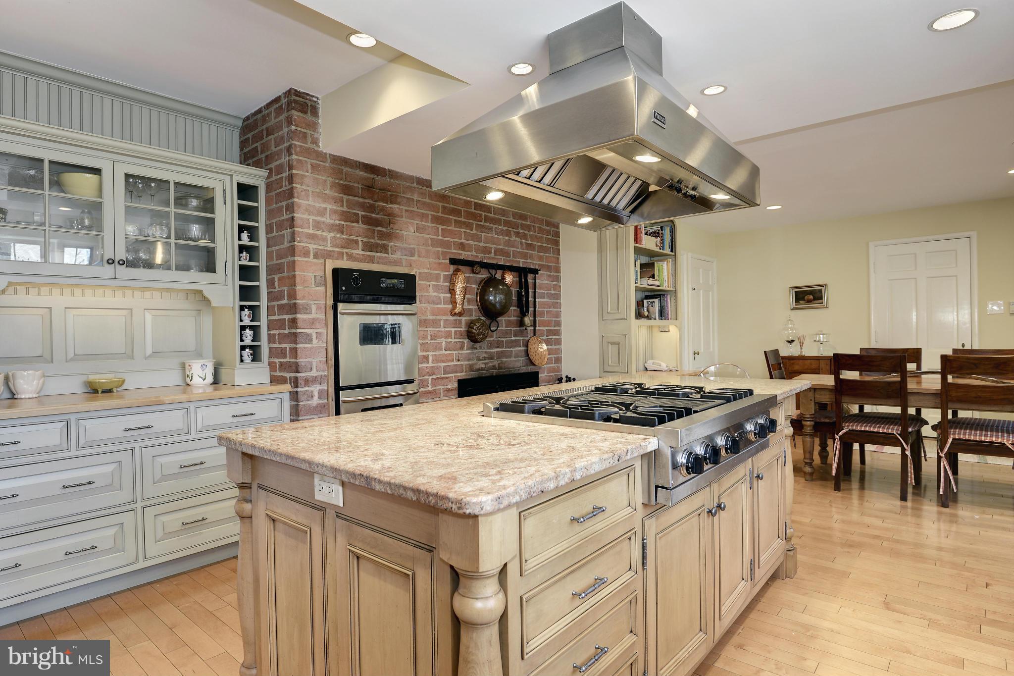 KENWOOD - Residential