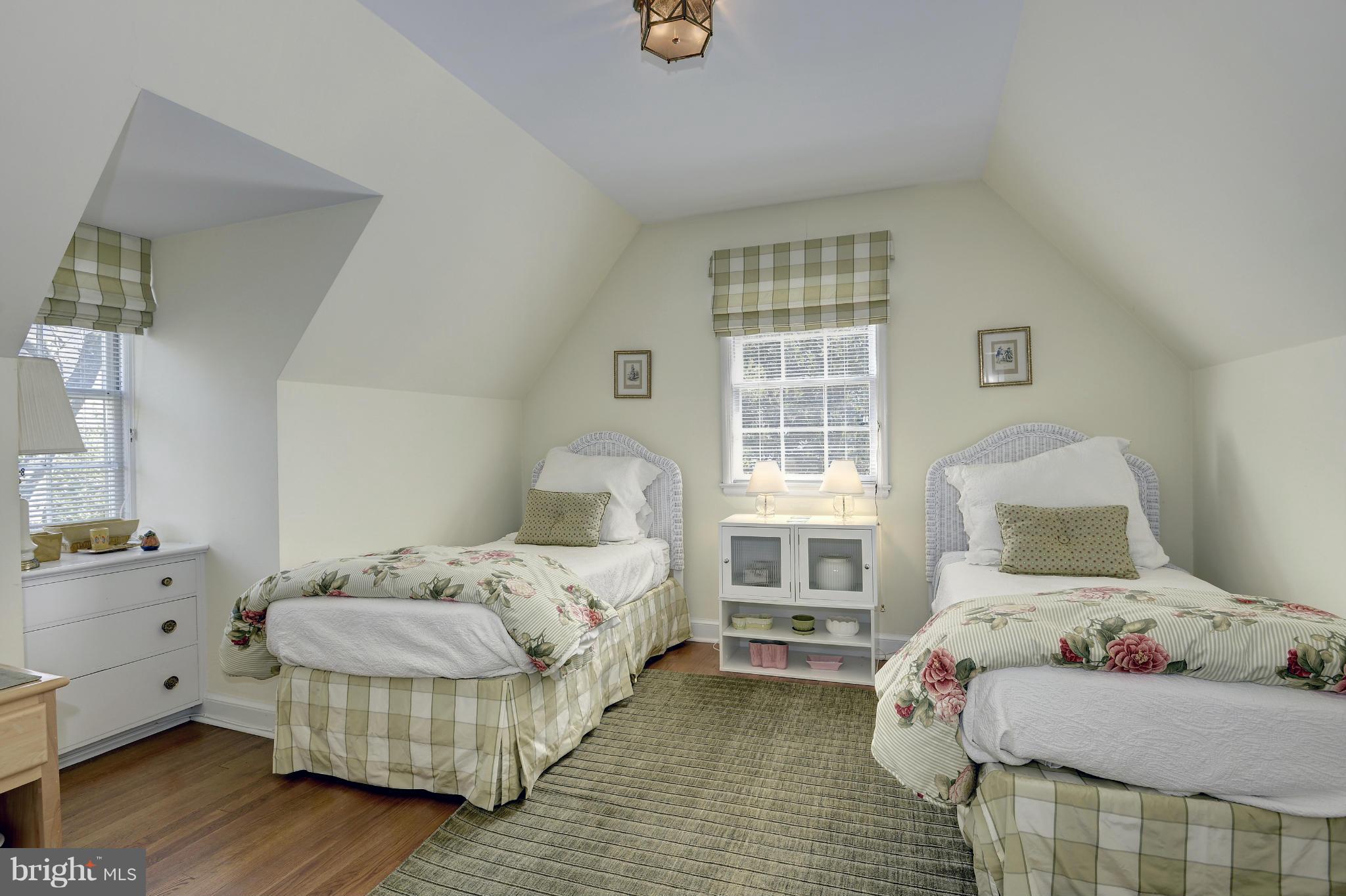 KENWOOD - Residential