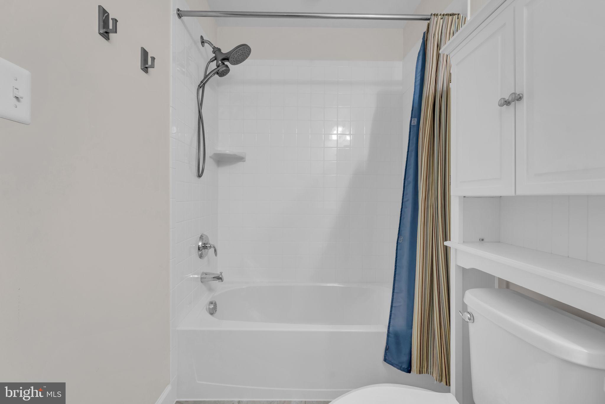 PARKSIDE AT WESTPHALIA - Residential Lease