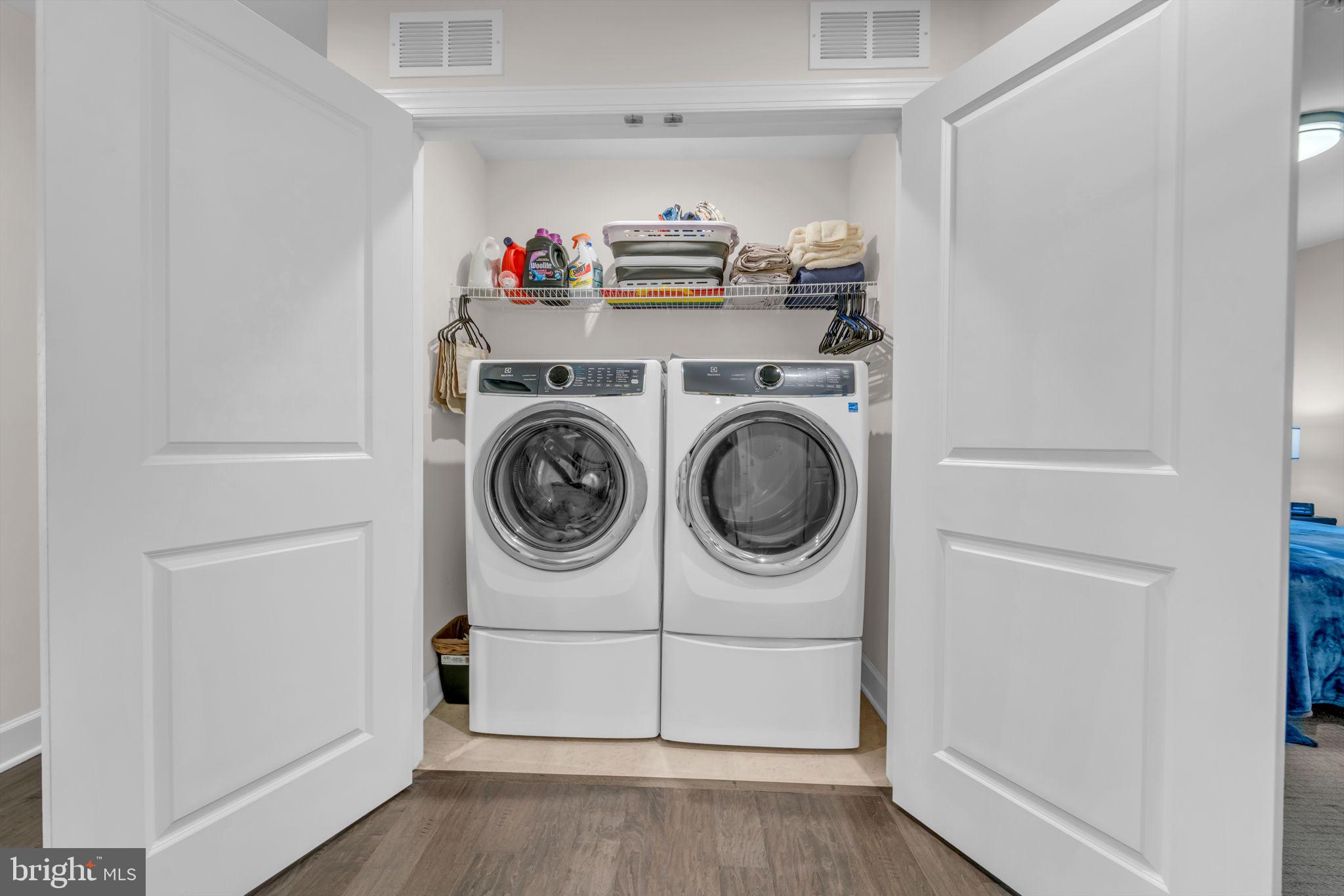 PARKSIDE AT WESTPHALIA - Residential Lease