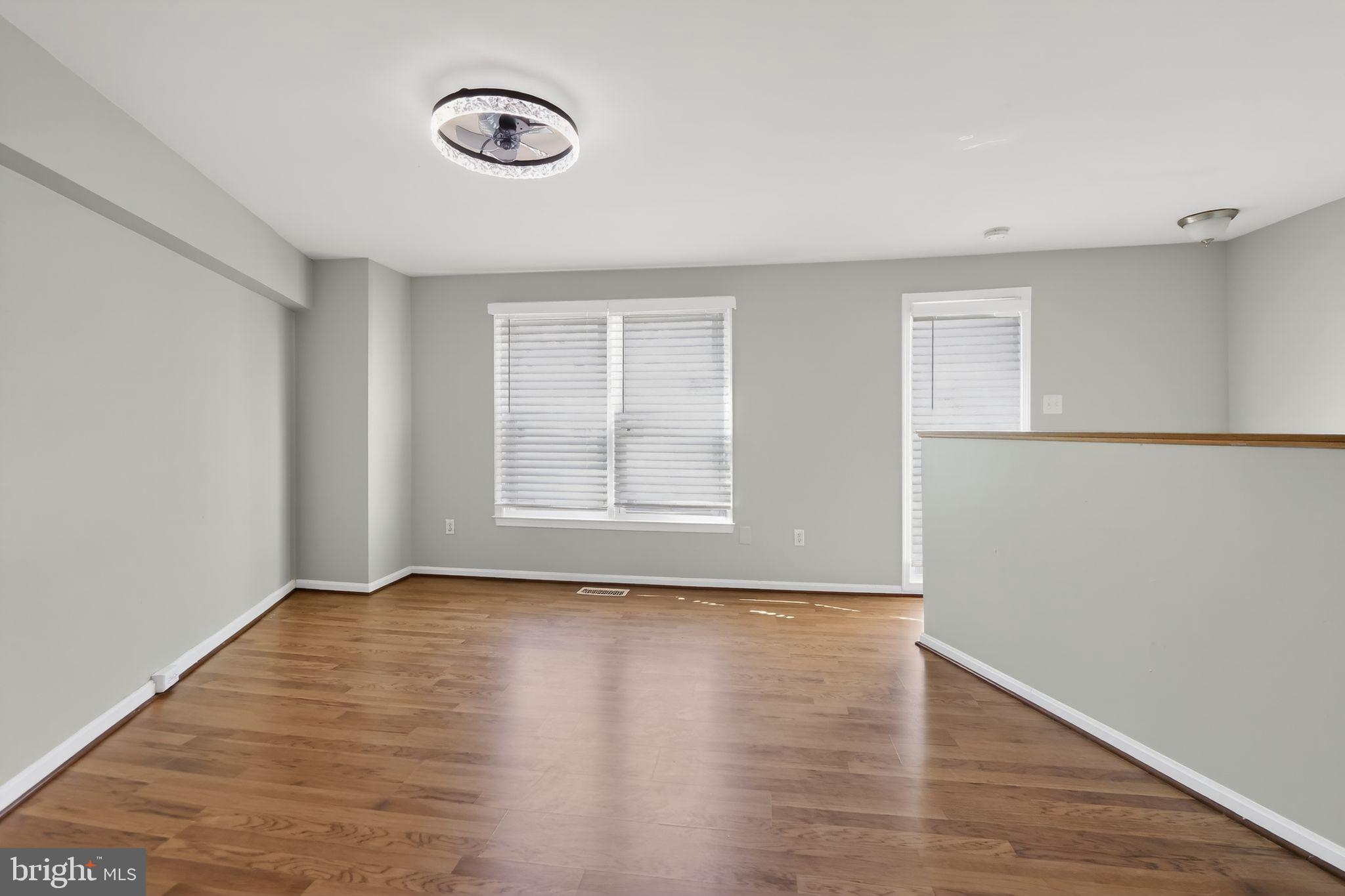 RESTON - Residential