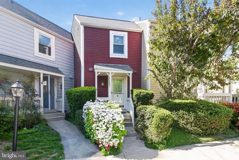 11186 SILENTWOOD LANE RESTON VA 20191