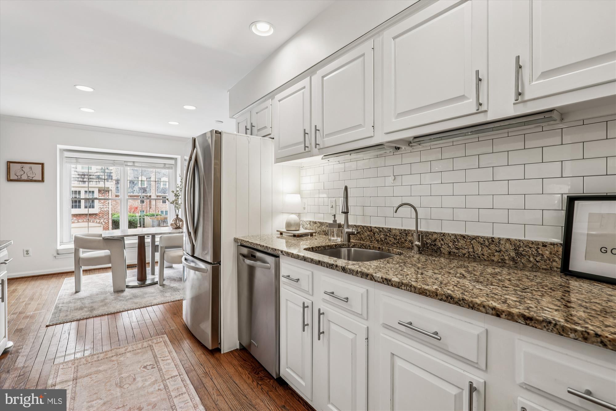 2940 OAKBOROUGH SQUARE