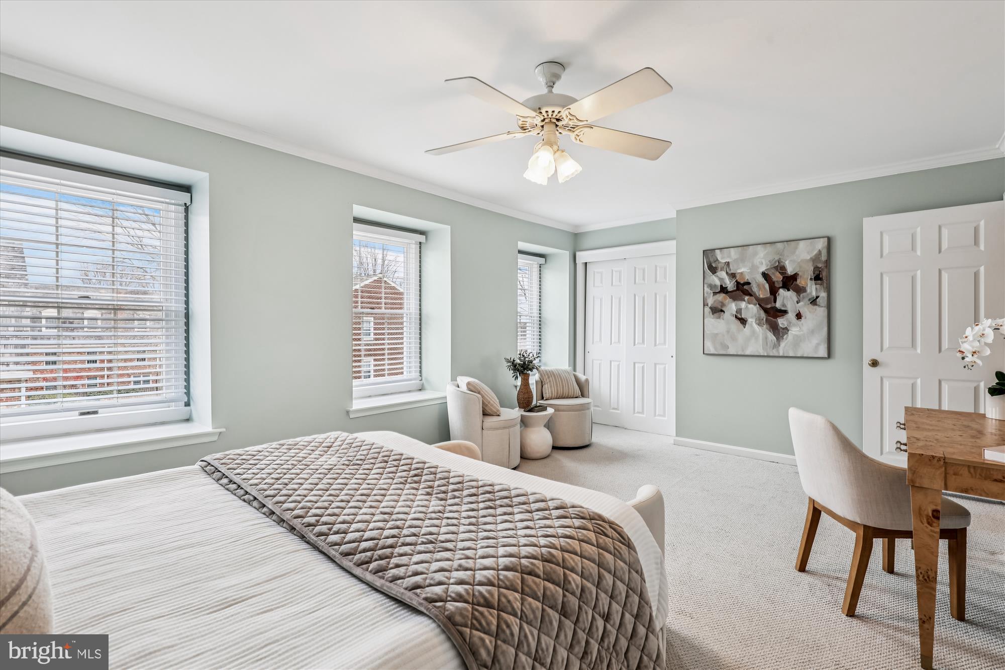 OAKBOROUGH SQUARE - Residential