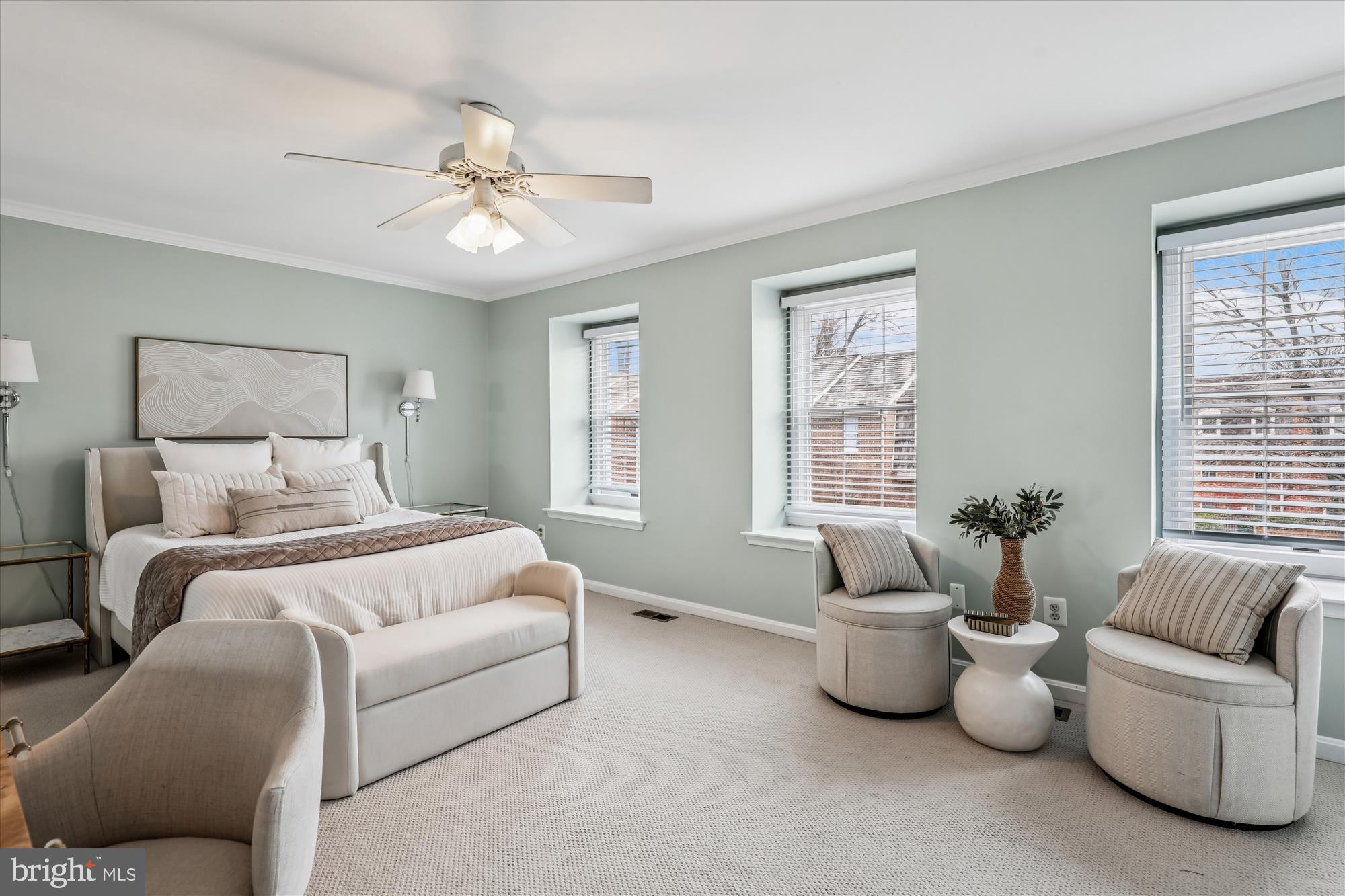 OAKBOROUGH SQUARE - Residential