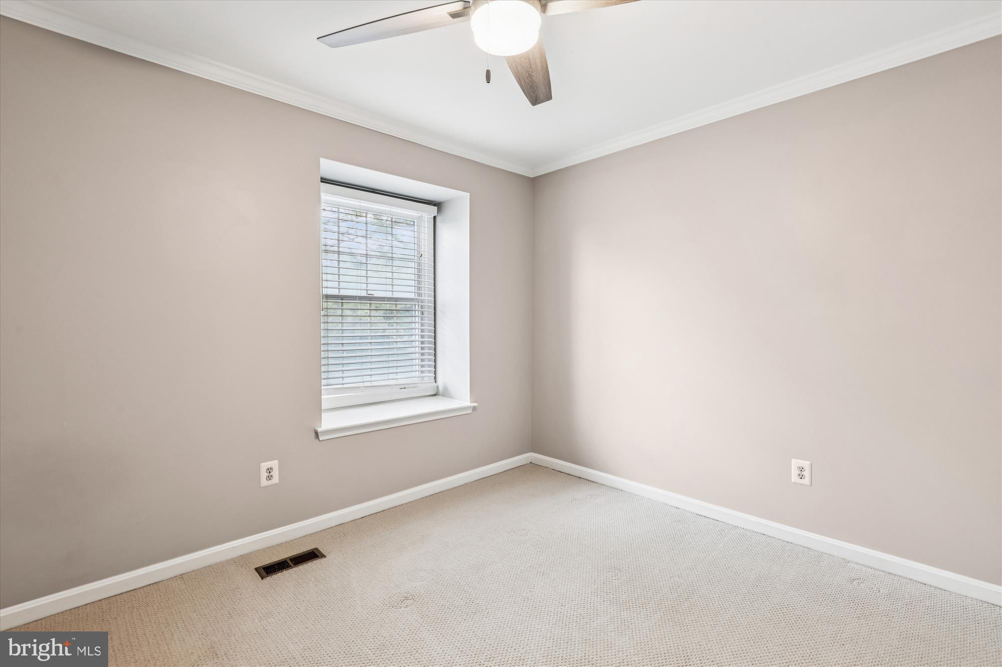 OAKBOROUGH SQUARE - Residential