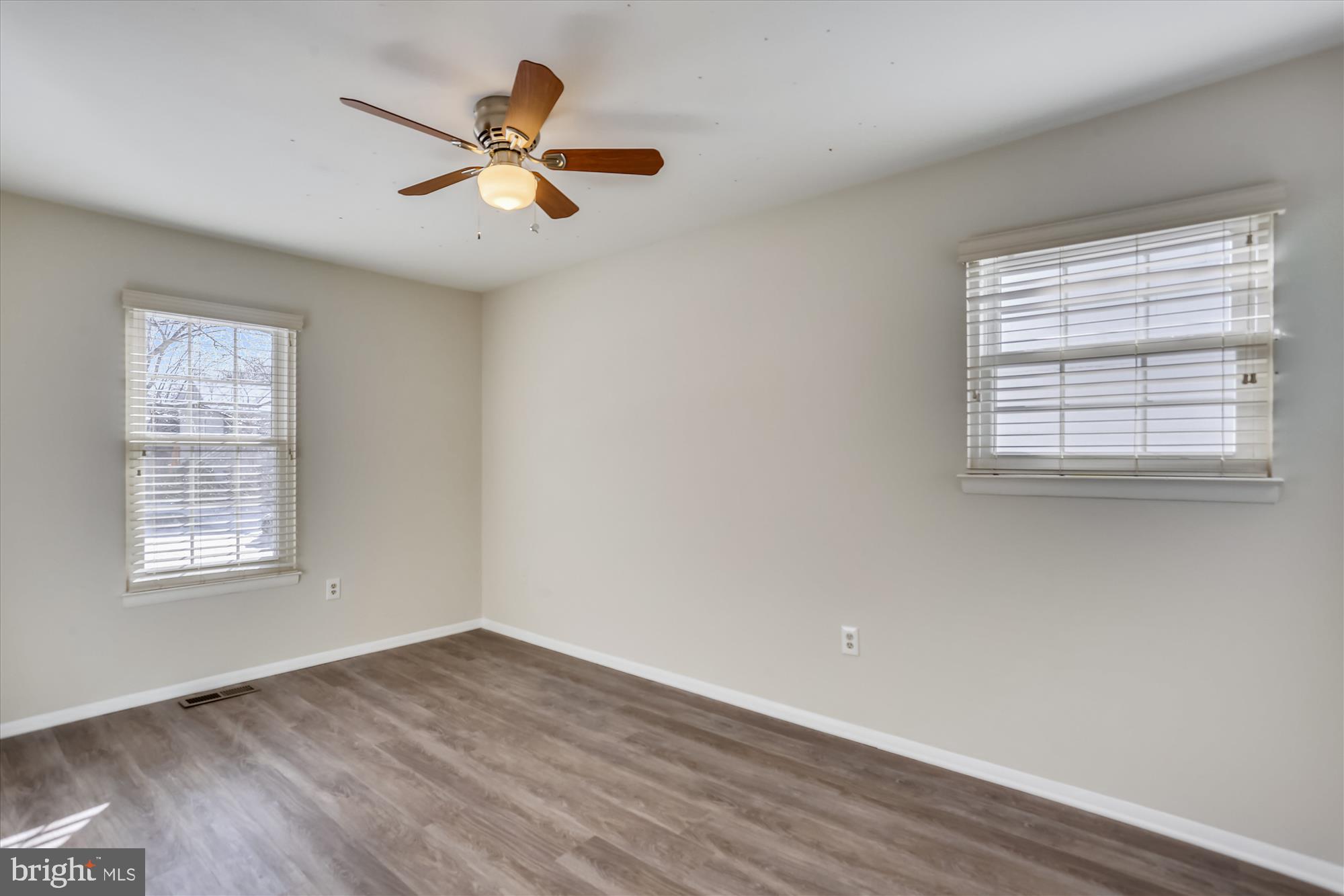 FLOWER HILL - Residential