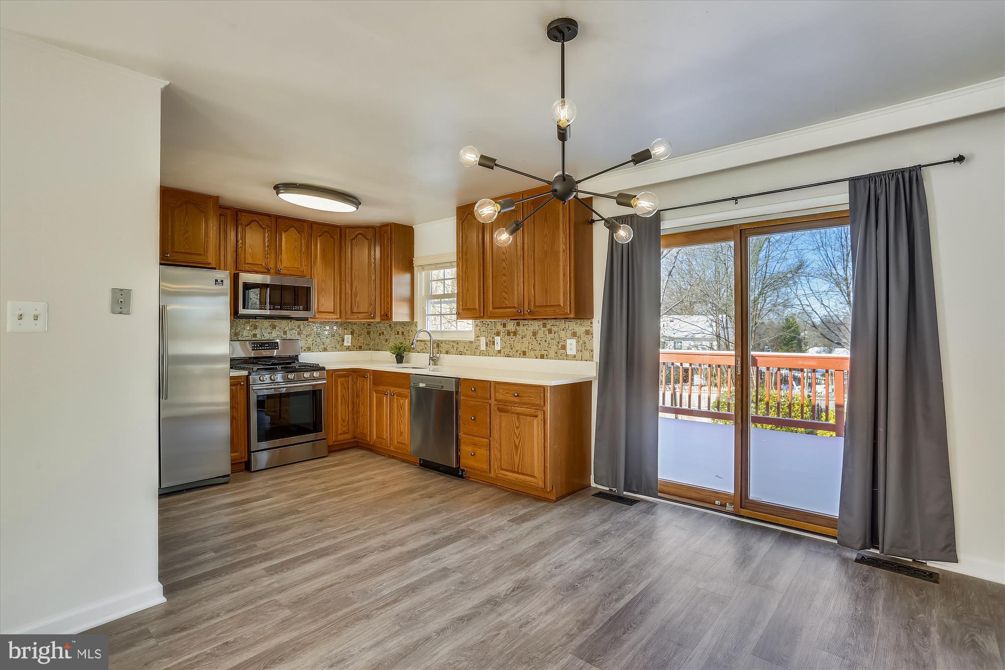 FLOWER HILL - Residential