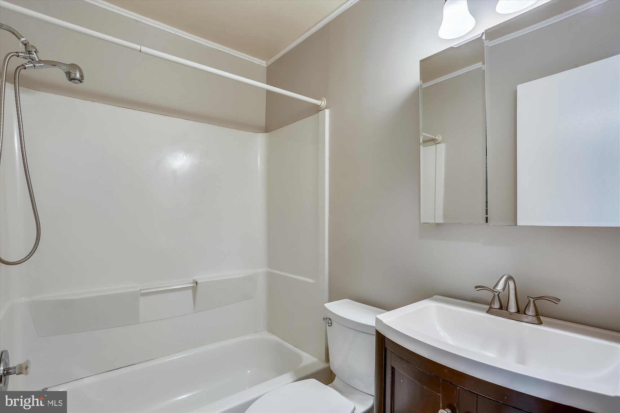 FLOWER HILL - Residential