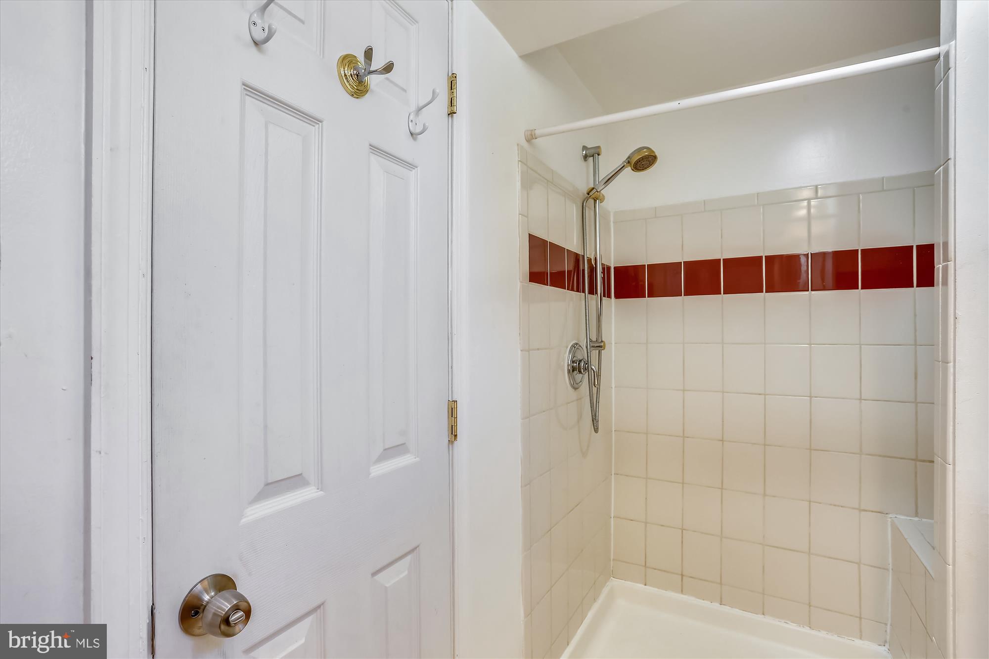 FLOWER HILL - Residential